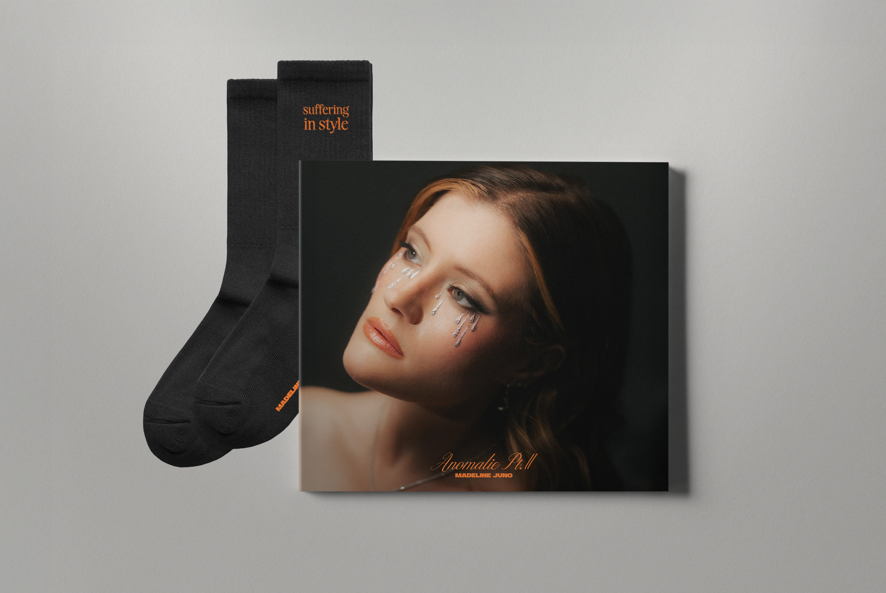  Anomalie Pt.2, CD + Socken 